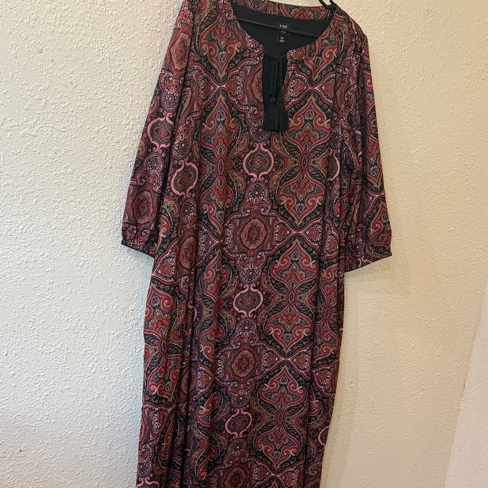 June+Vie Maxi Dress in Burgundy Paisley